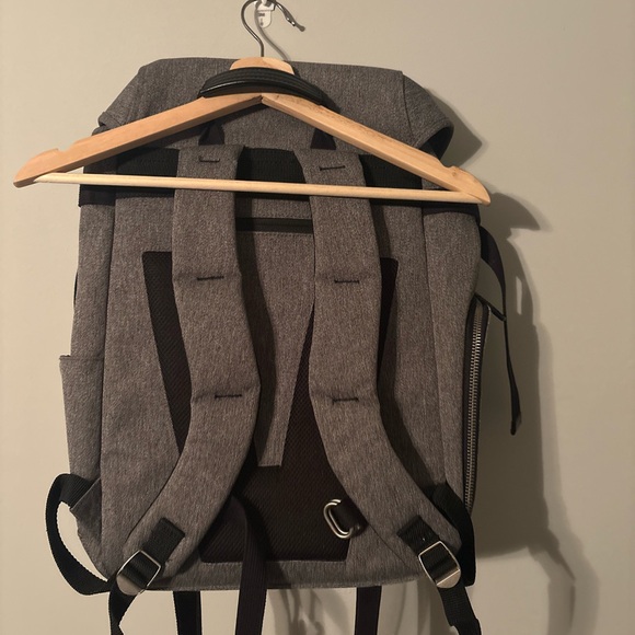 Venque Alpine Rudsak backpack - Picture 2 of 4